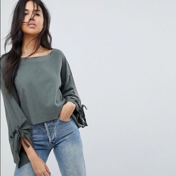 Free People Tops - Free People Holala Statement Cropped Sweater